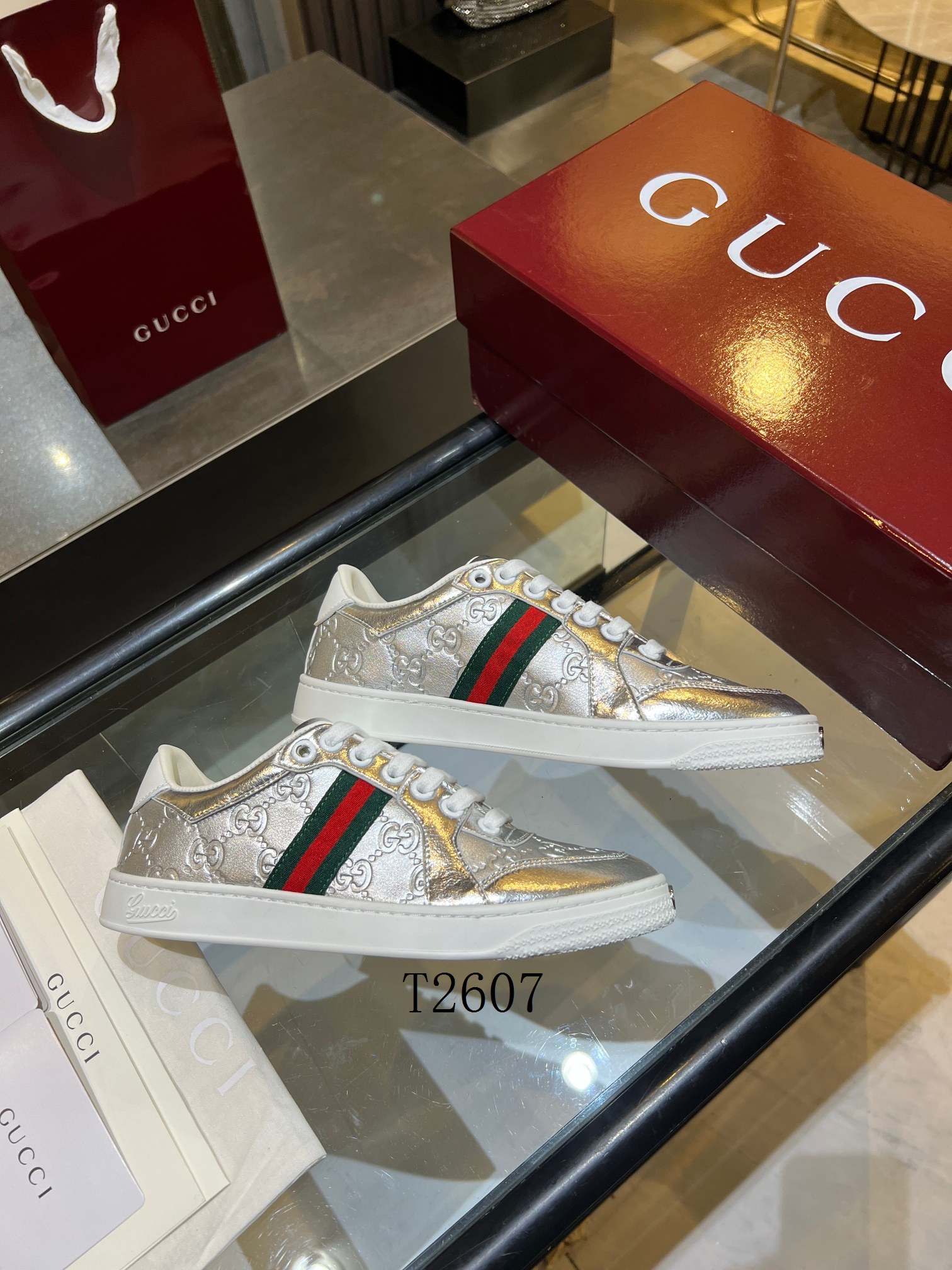 Gucci sz39-45 h0708